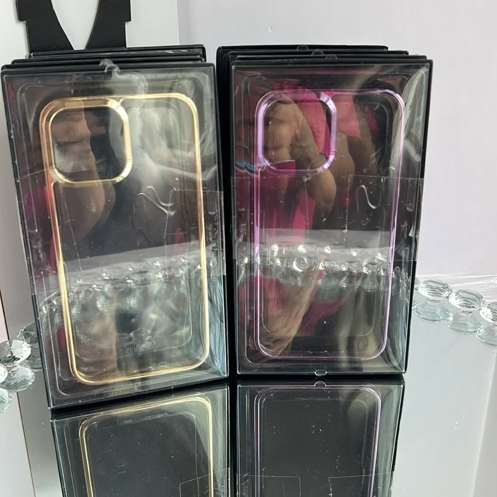 Ultra Hybrid Designed for iPhone 14 ProMax it charge without take the case